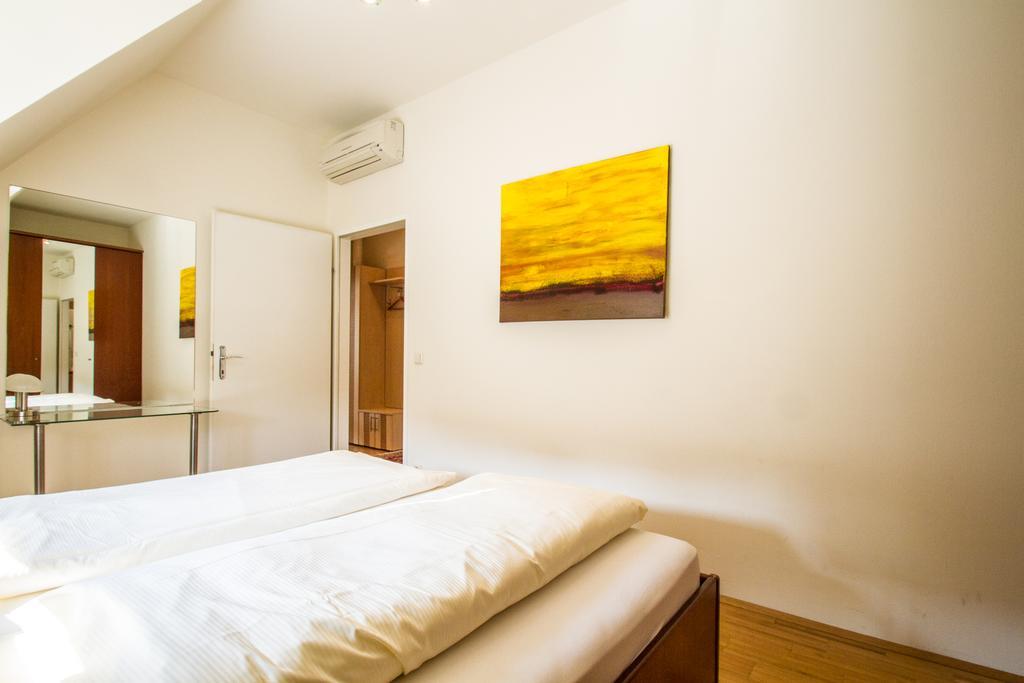 Apartahotel - Cav Viena