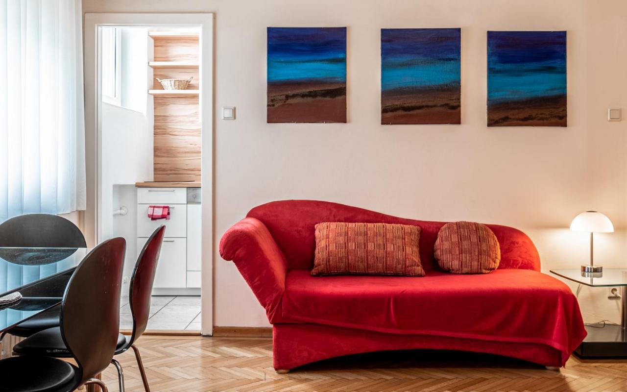 - Cav Apartahotel 4*
